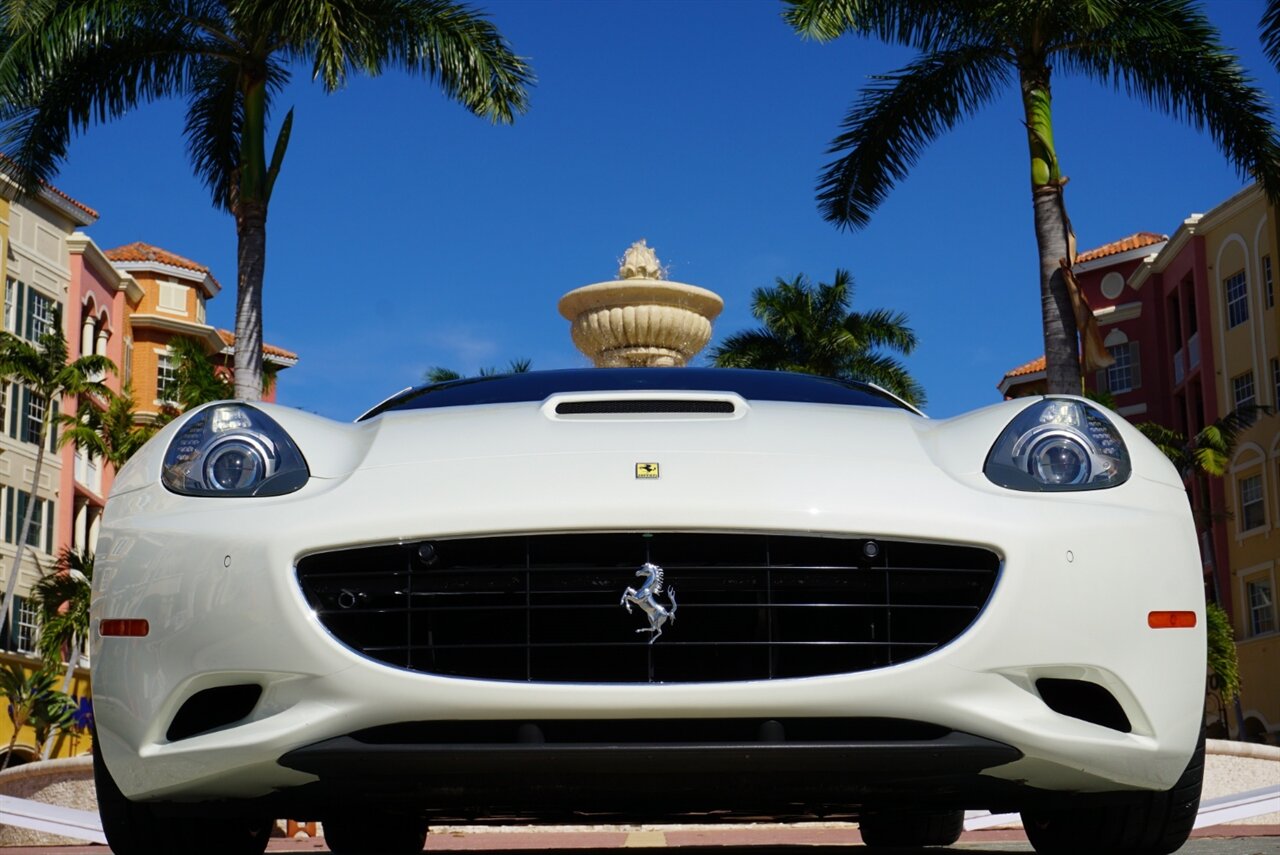 2014 Ferrari California   - Photo 24 - Naples, FL 34104