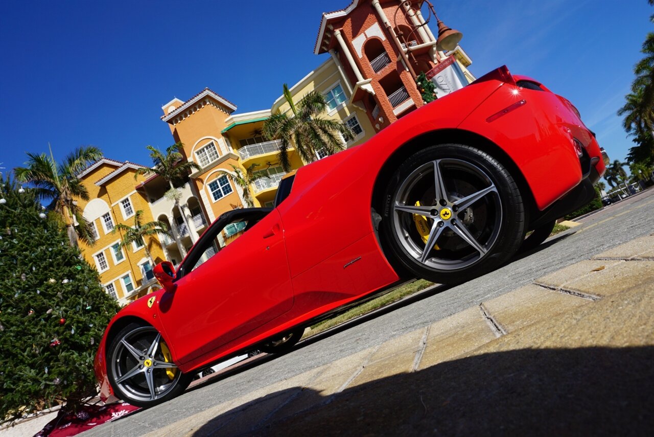 2015 Ferrari 458 Spider   - Photo 39 - Naples, FL 34104