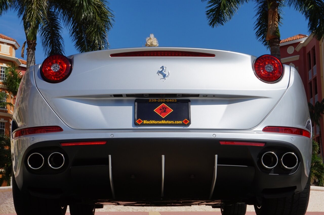 2015 Ferrari California T   - Photo 56 - Naples, FL 34104