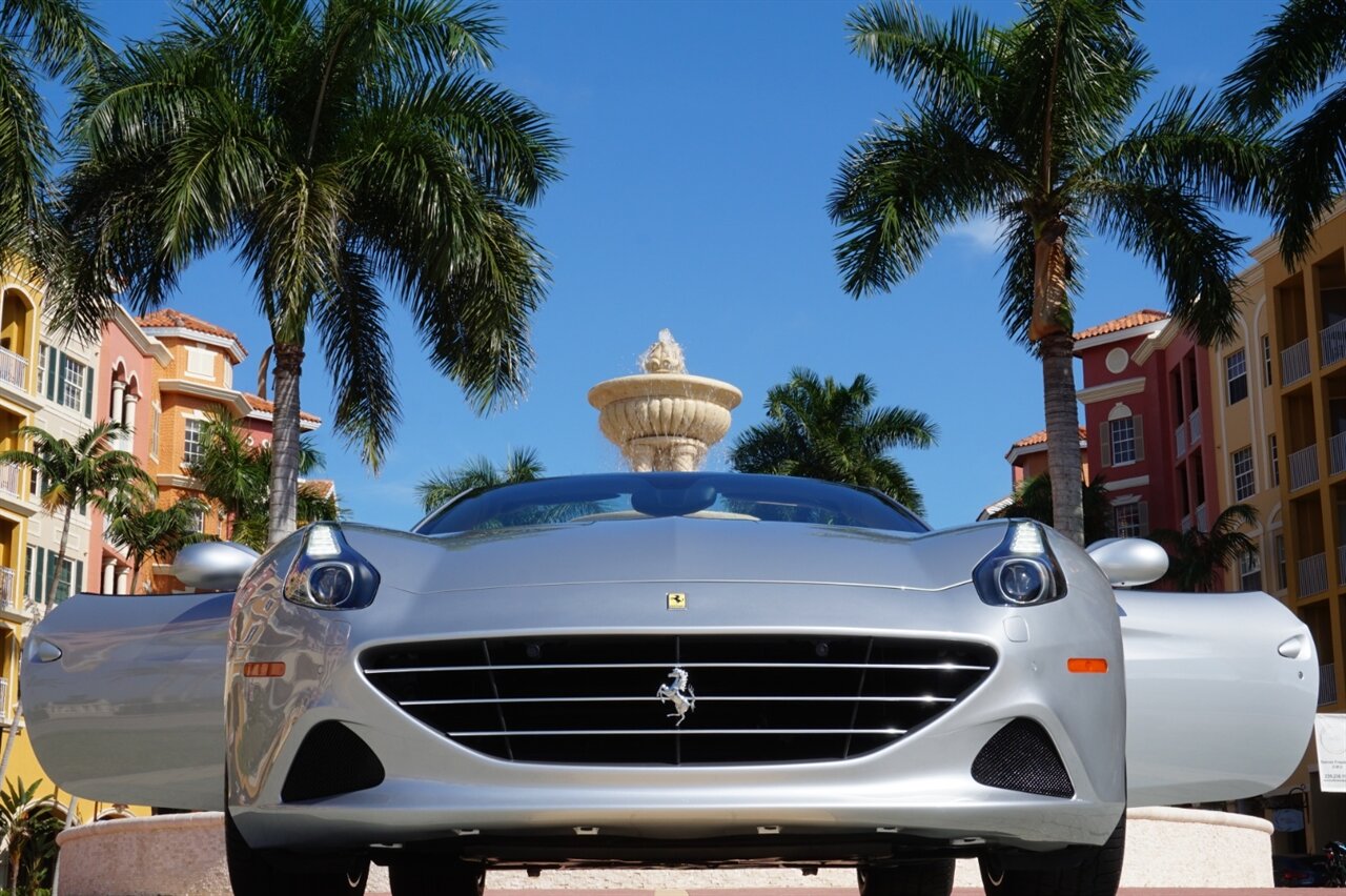 2015 Ferrari California T   - Photo 33 - Naples, FL 34104