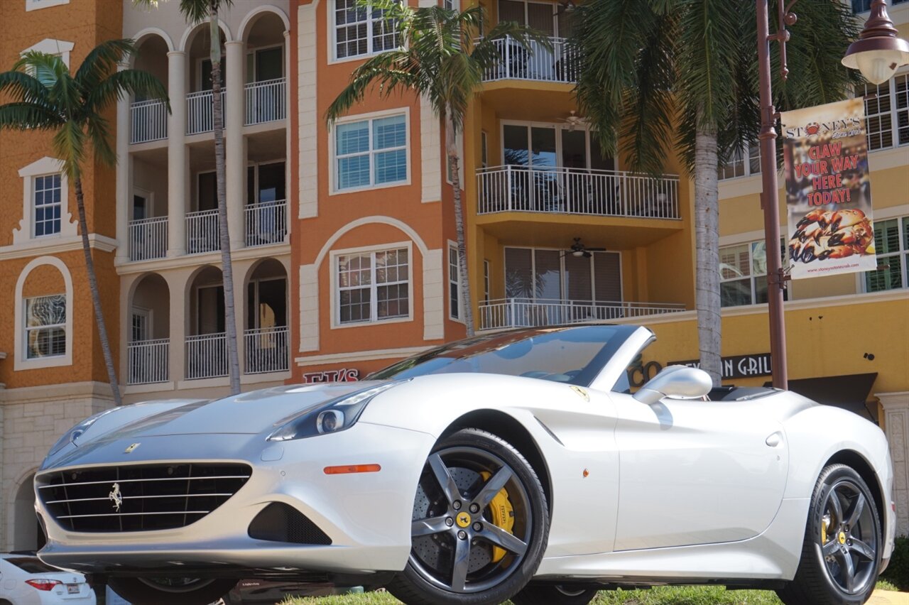 2015 Ferrari California T   - Photo 37 - Naples, FL 34104