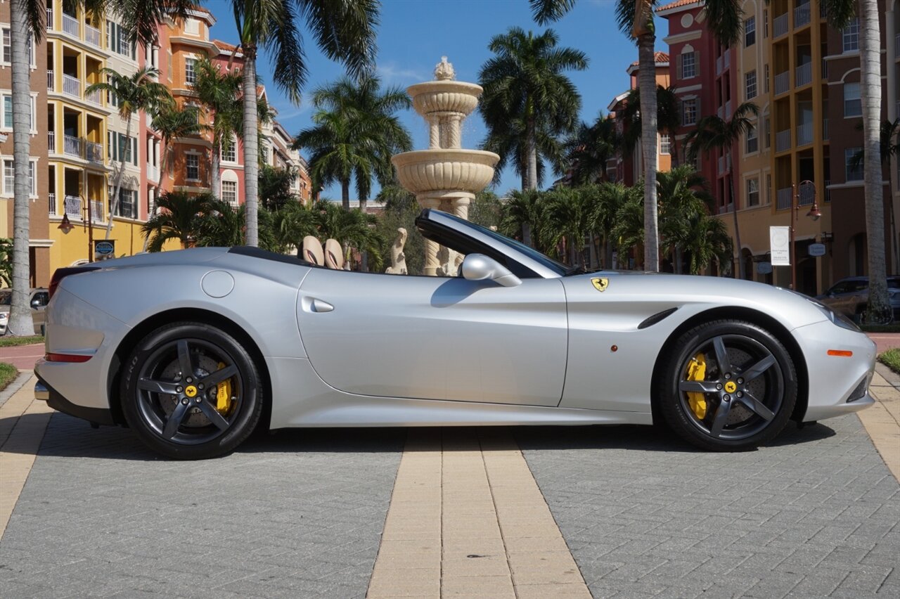 2015 Ferrari California T   - Photo 30 - Naples, FL 34104