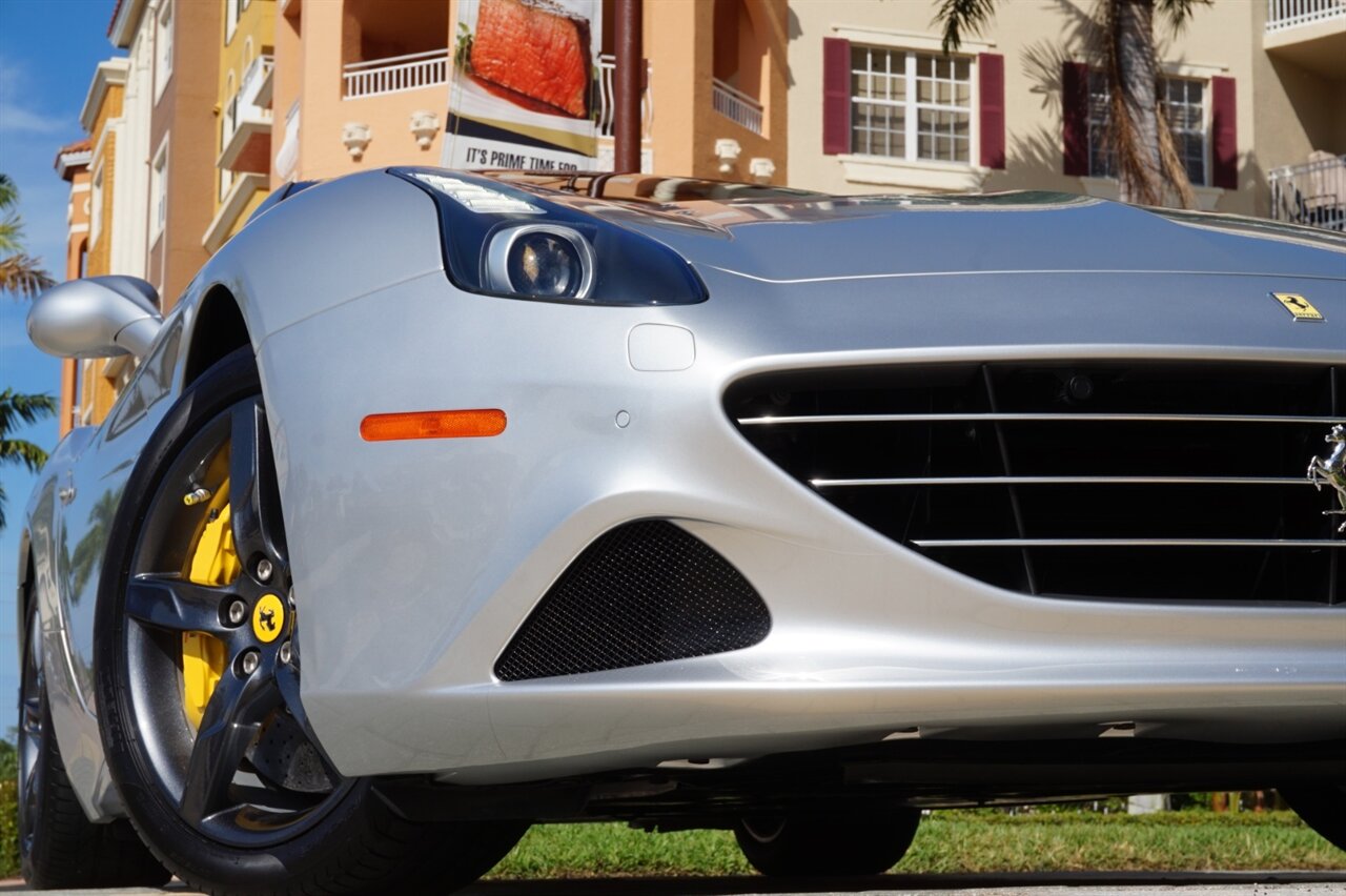 2015 Ferrari California T   - Photo 26 - Naples, FL 34104