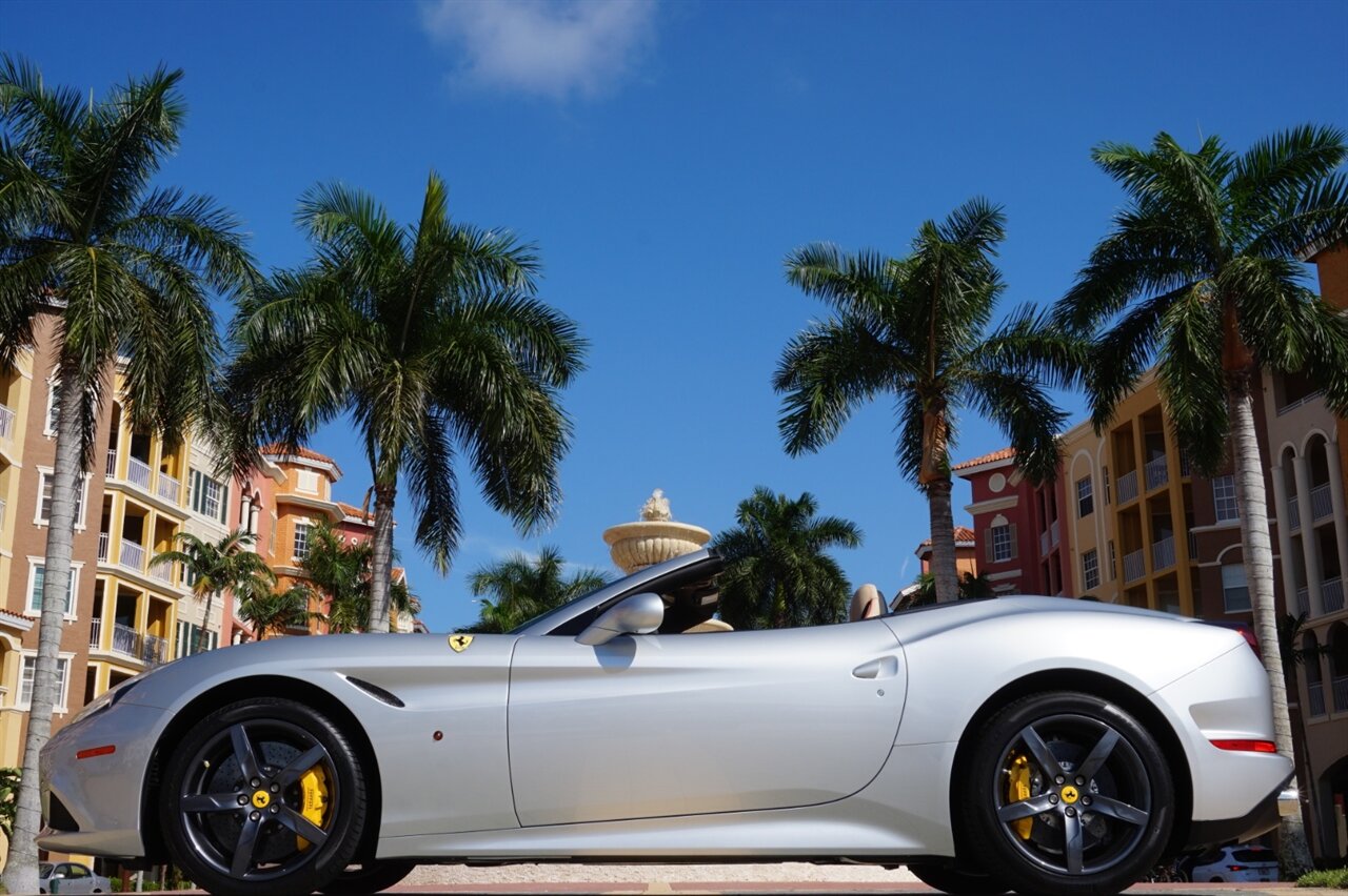 2015 Ferrari California T   - Photo 34 - Naples, FL 34104