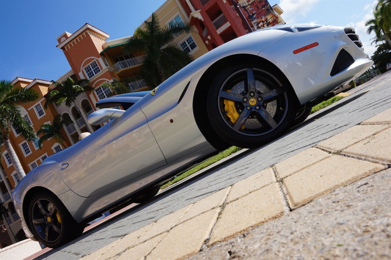 2015 Ferrari California T   - Photo 39 - Naples, FL 34104