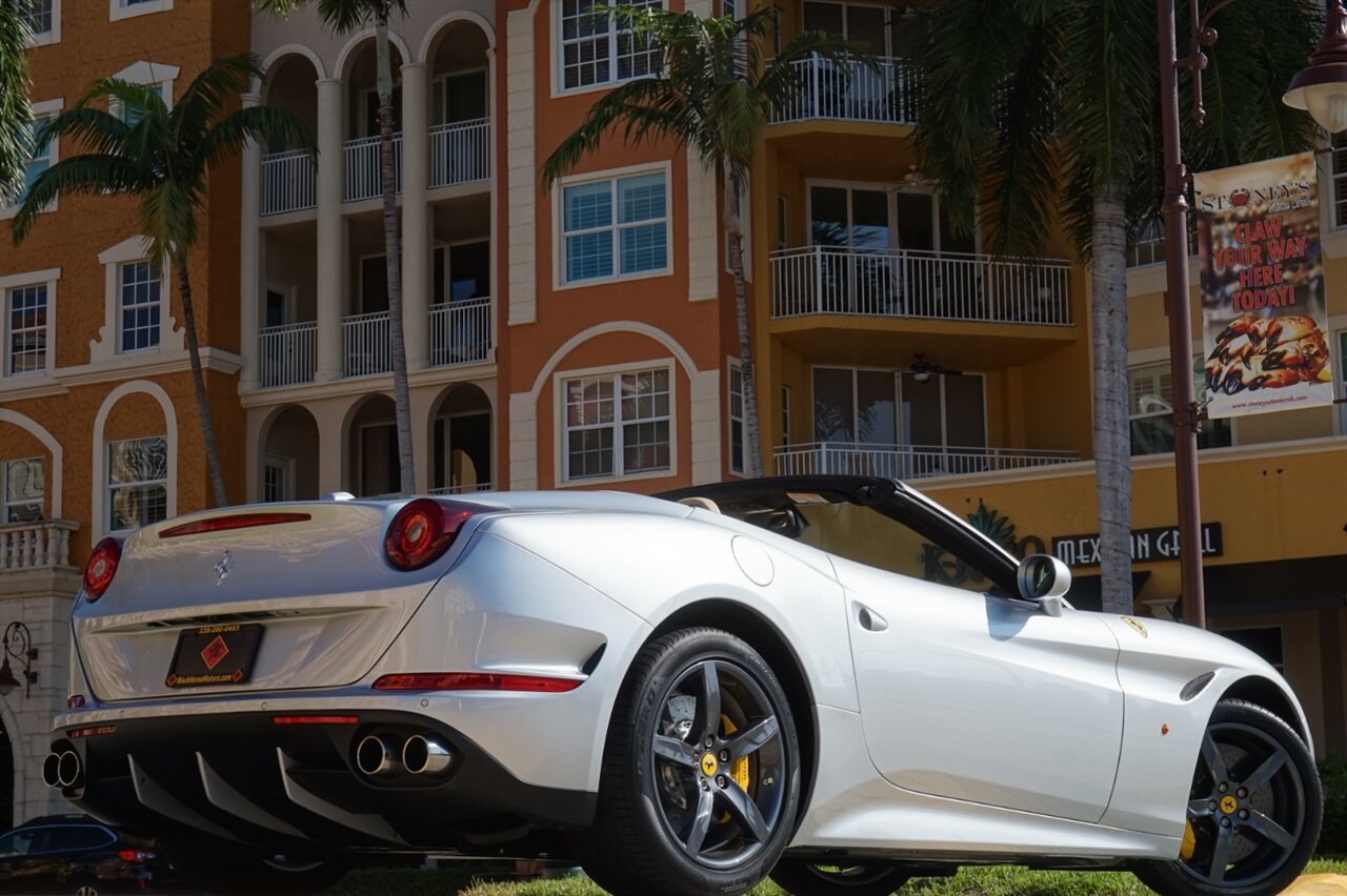 2015 Ferrari California T   - Photo 59 - Naples, FL 34104