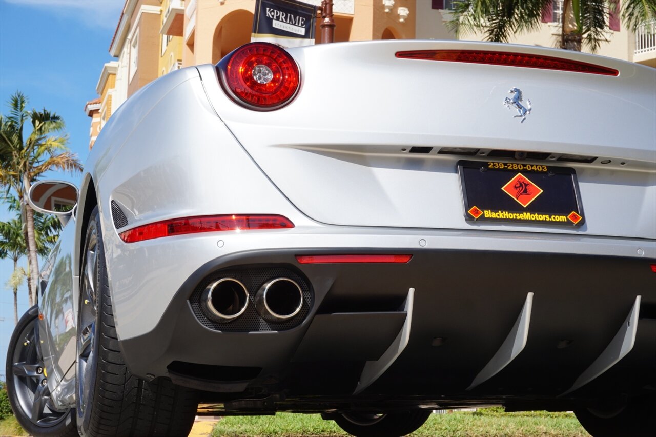 2015 Ferrari California T   - Photo 43 - Naples, FL 34104