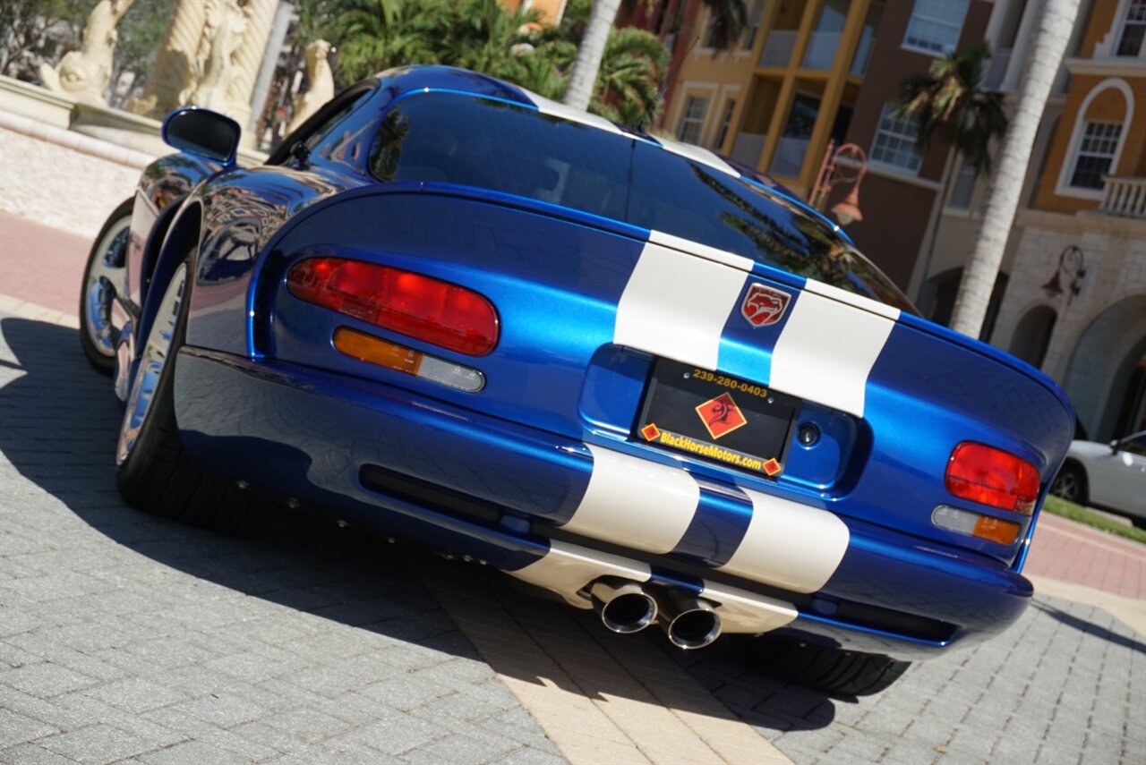 1997 Dodge Viper GTS   - Photo 58 - Naples, FL 34104