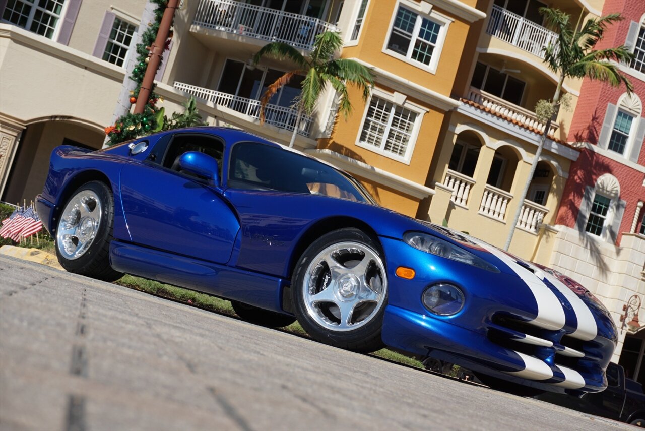 1997 Dodge Viper GTS   - Photo 63 - Naples, FL 34104