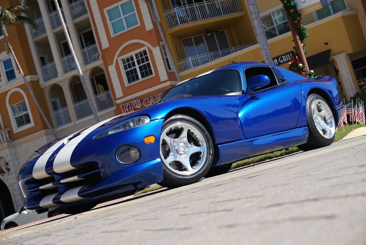 1997 Dodge Viper GTS   - Photo 59 - Naples, FL 34104