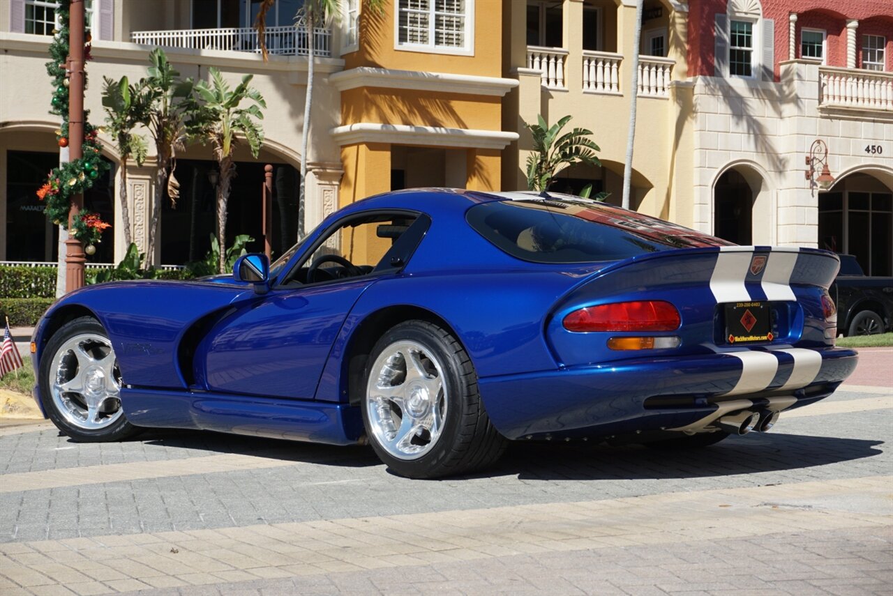 1997 Dodge Viper GTS   - Photo 55 - Naples, FL 34104