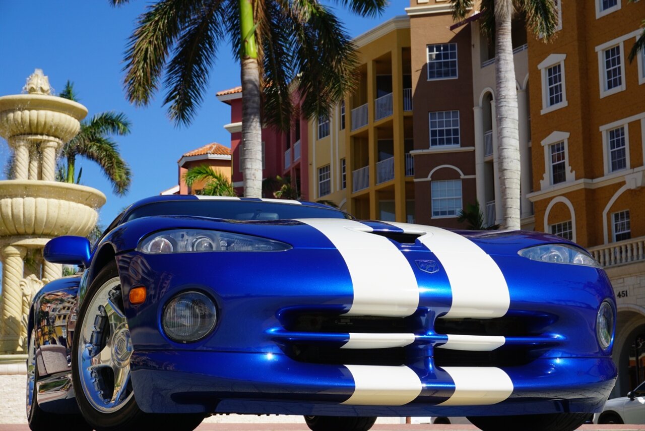 1997 Dodge Viper GTS   - Photo 44 - Naples, FL 34104