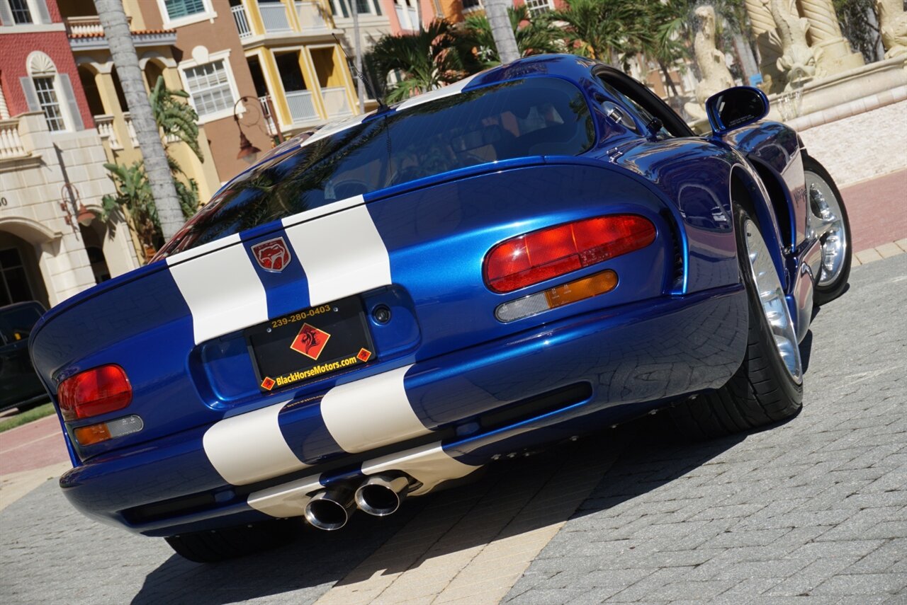 1997 Dodge Viper GTS   - Photo 62 - Naples, FL 34104