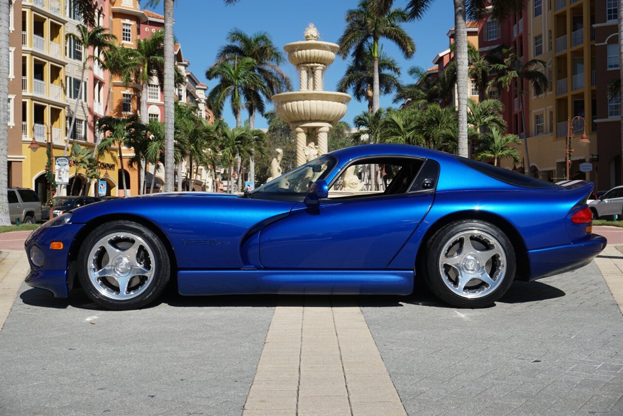 1997 Dodge Viper GTS   - Photo 5 - Naples, FL 34104