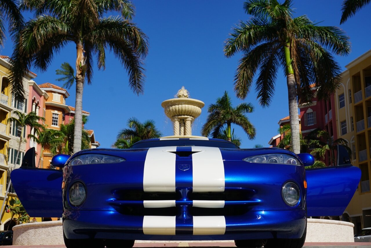 1997 Dodge Viper GTS   - Photo 25 - Naples, FL 34104