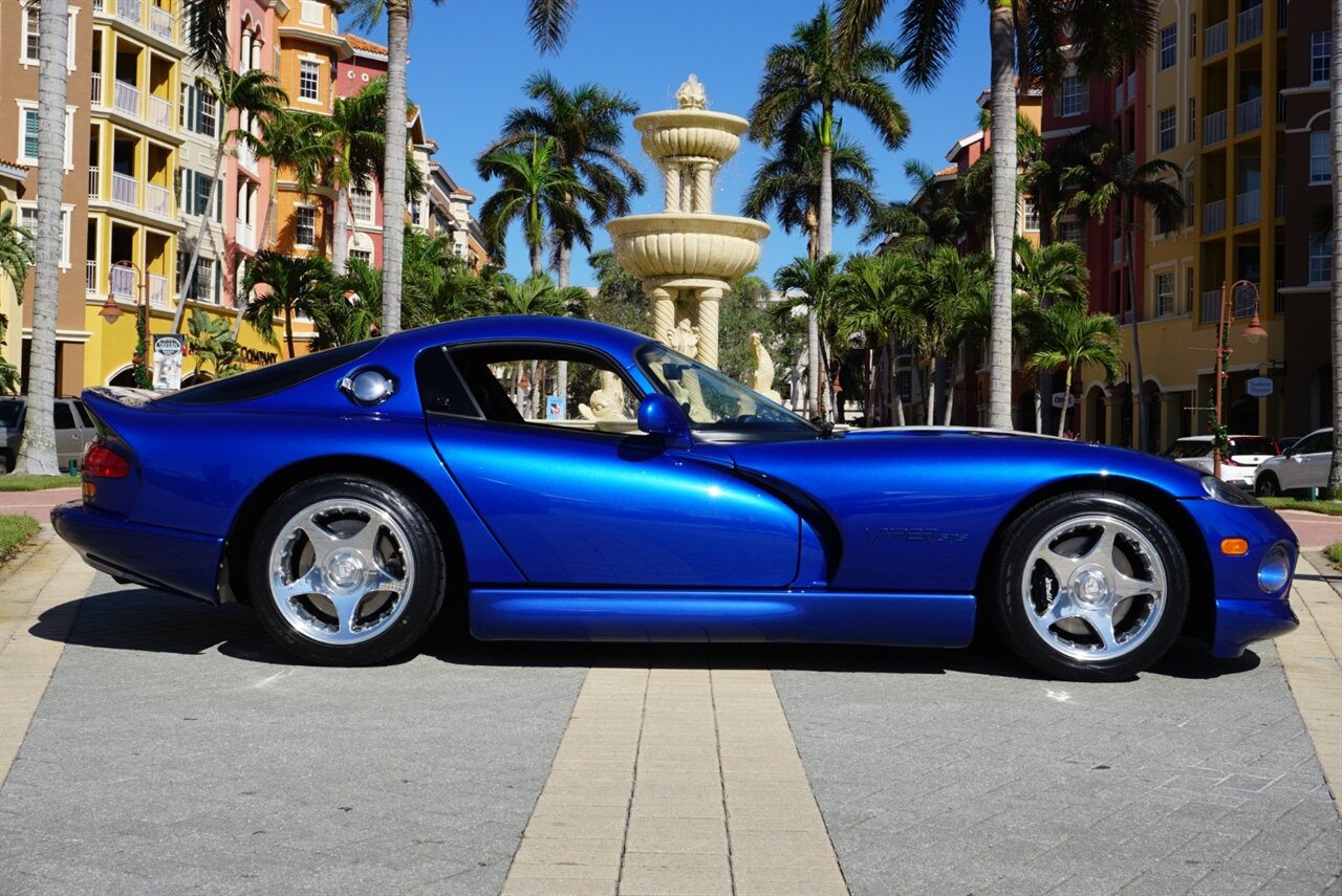 1997 Dodge Viper GTS   - Photo 3 - Naples, FL 34104