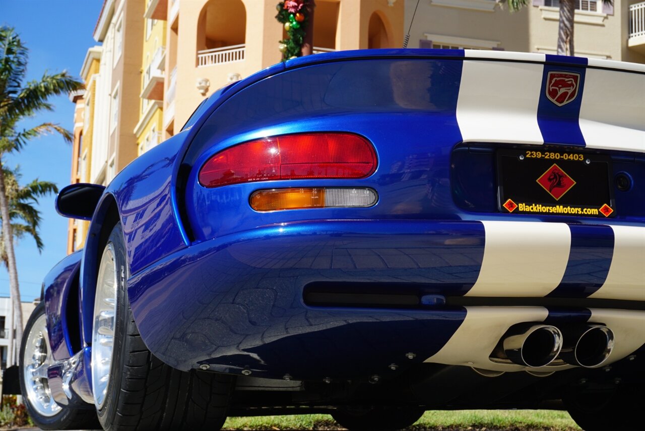 1997 Dodge Viper GTS   - Photo 35 - Naples, FL 34104