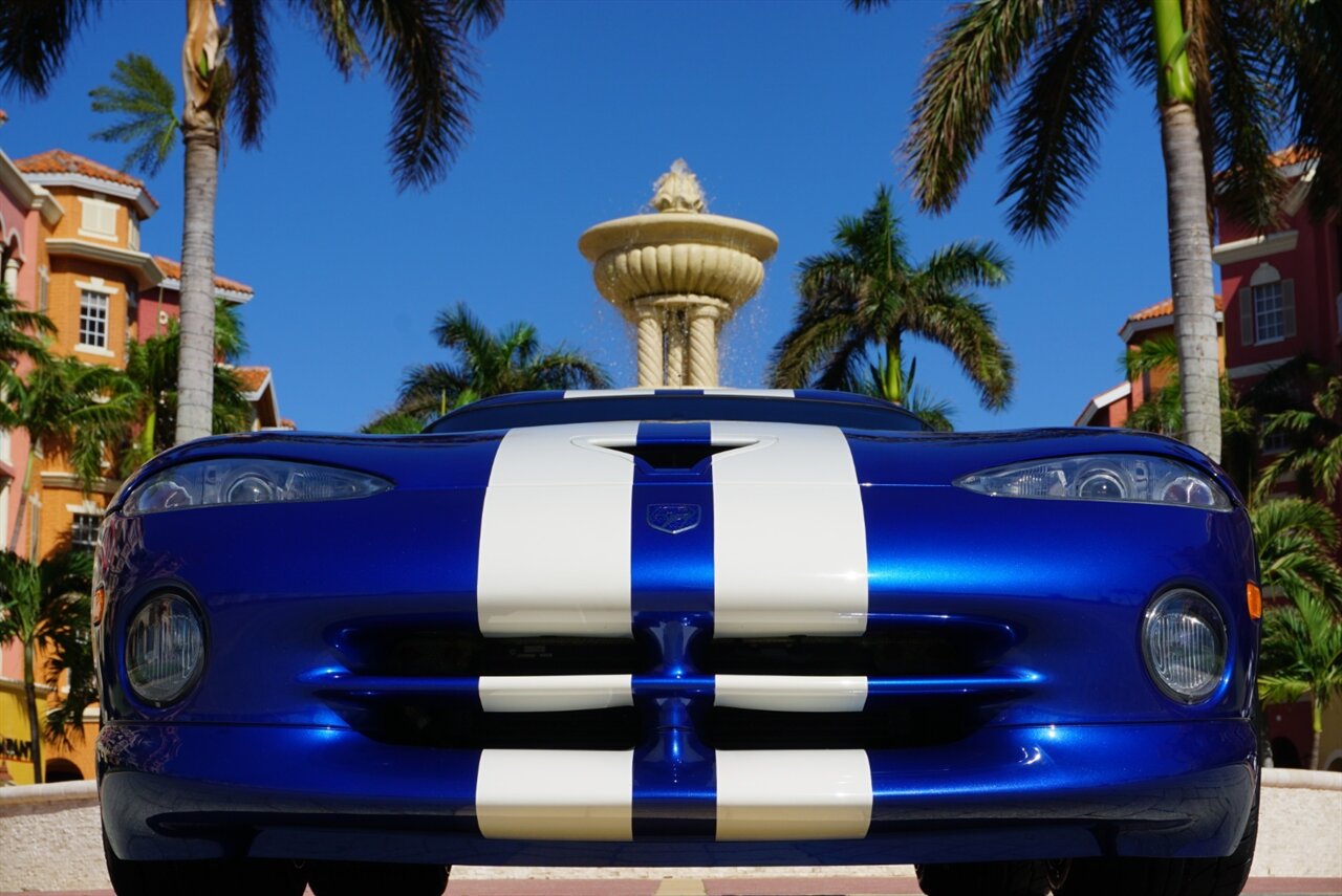 1997 Dodge Viper GTS   - Photo 21 - Naples, FL 34104