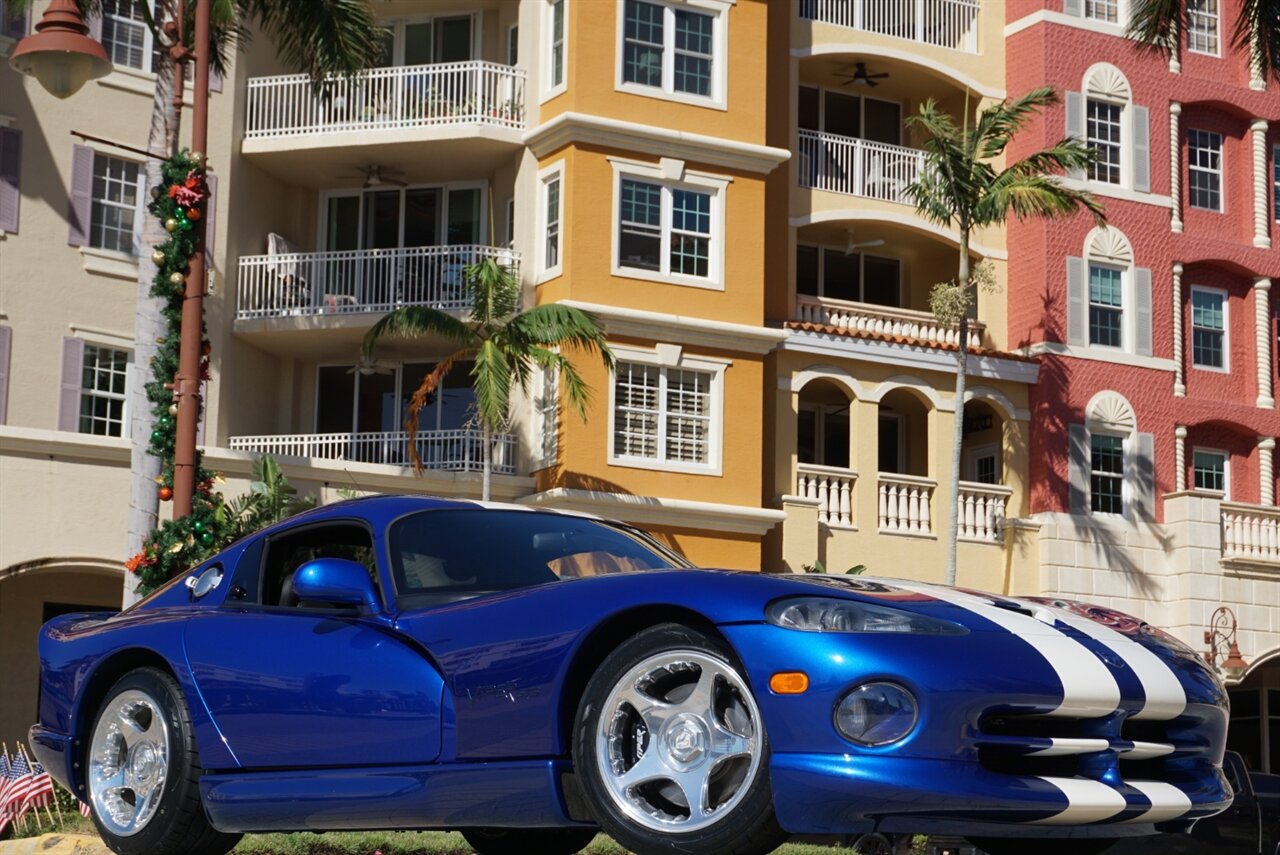 1997 Dodge Viper GTS   - Photo 1 - Naples, FL 34104