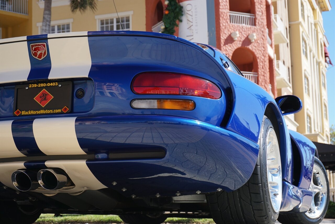 1997 Dodge Viper GTS   - Photo 37 - Naples, FL 34104