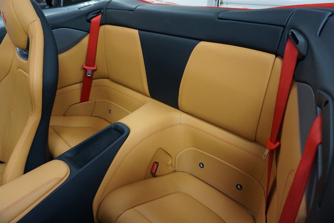 2022 Ferrari Portofino M   - Photo 12 - Naples, FL 34104