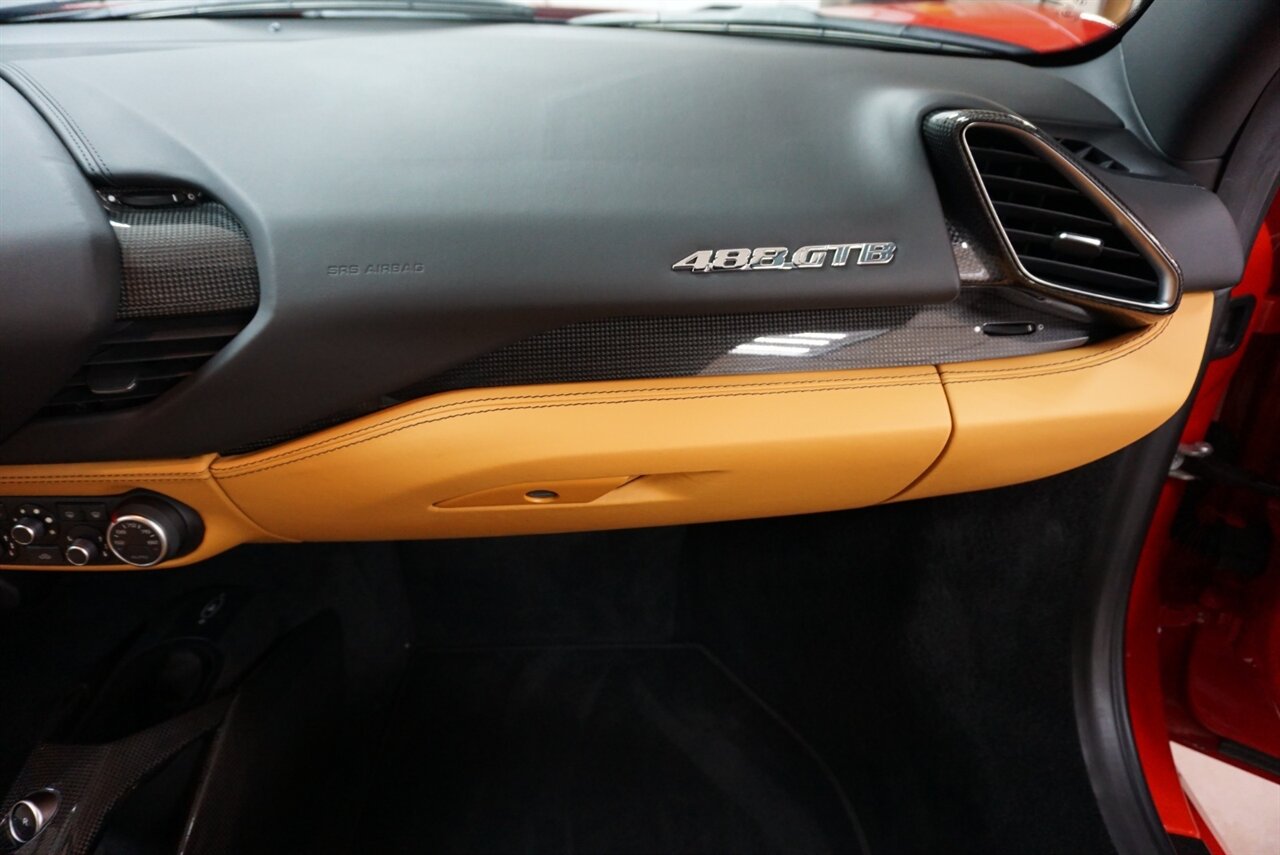 2018 Ferrari 488 GTB   - Photo 19 - Naples, FL 34104