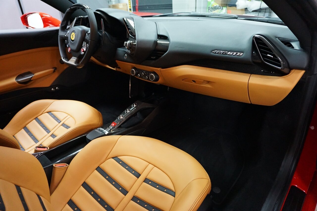 2018 Ferrari 488 GTB   - Photo 21 - Naples, FL 34104