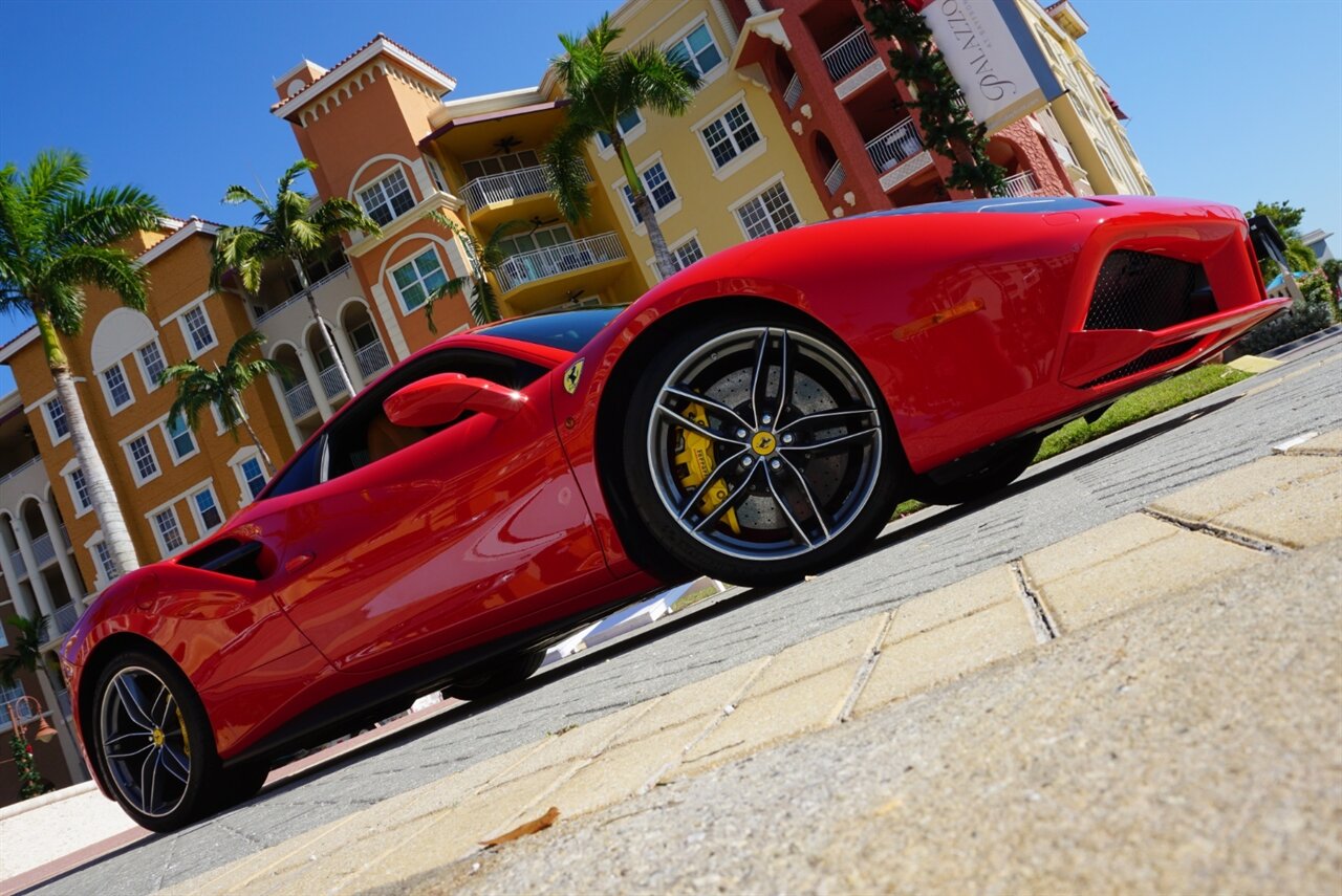2018 Ferrari 488 GTB   - Photo 35 - Naples, FL 34104