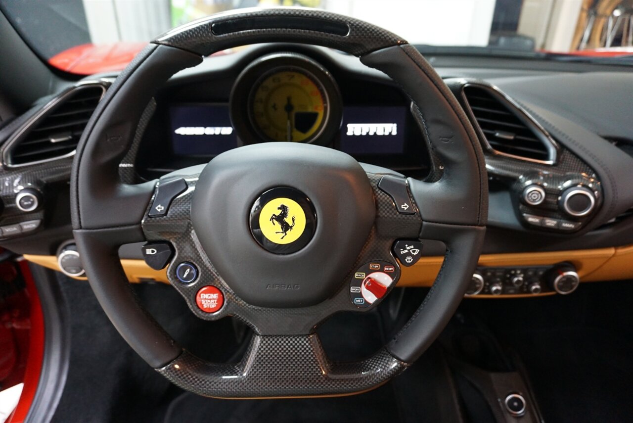 2018 Ferrari 488 GTB   - Photo 12 - Naples, FL 34104