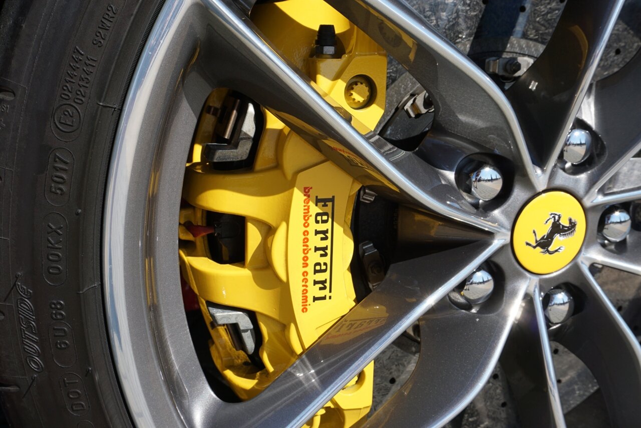 2018 Ferrari 488 GTB   - Photo 34 - Naples, FL 34104