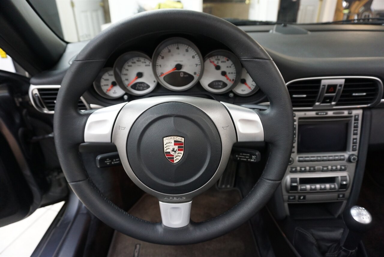 2007 Porsche 911 Carrera 4S Cabriolet   - Photo 13 - Naples, FL 34104