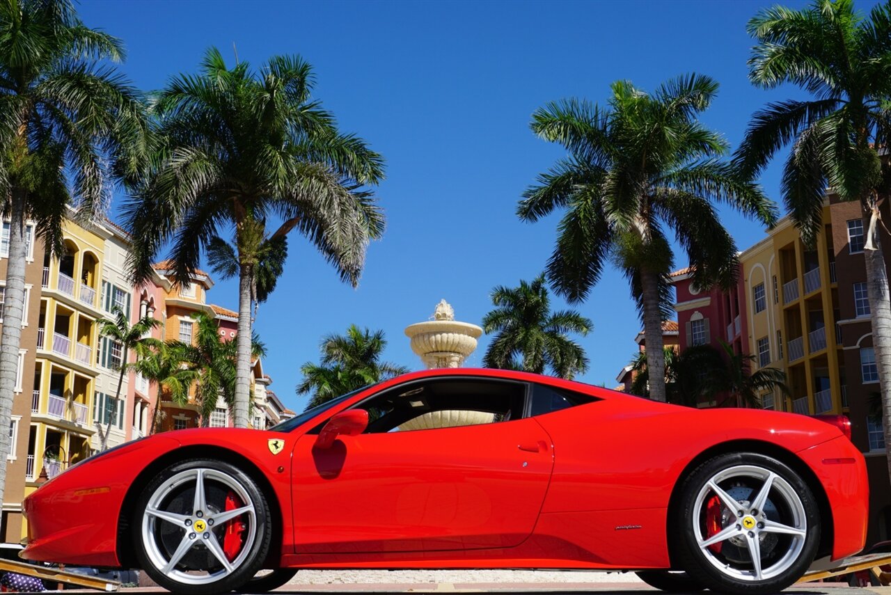 2013 Ferrari 458 Italia - Photo 28 - Naples, FL 34104