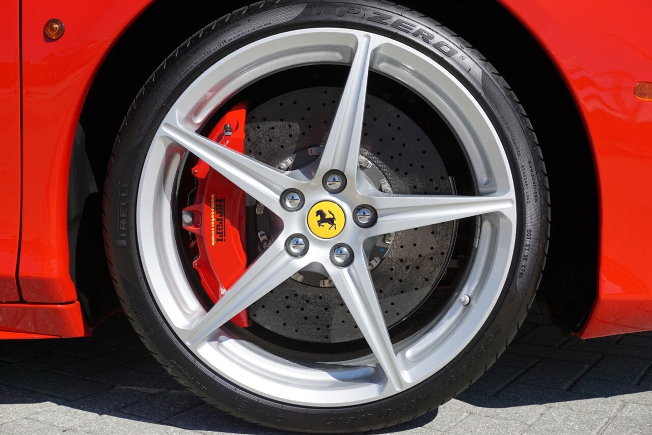 2013 Ferrari 458 Italia - Photo 29 - Naples, FL 34104