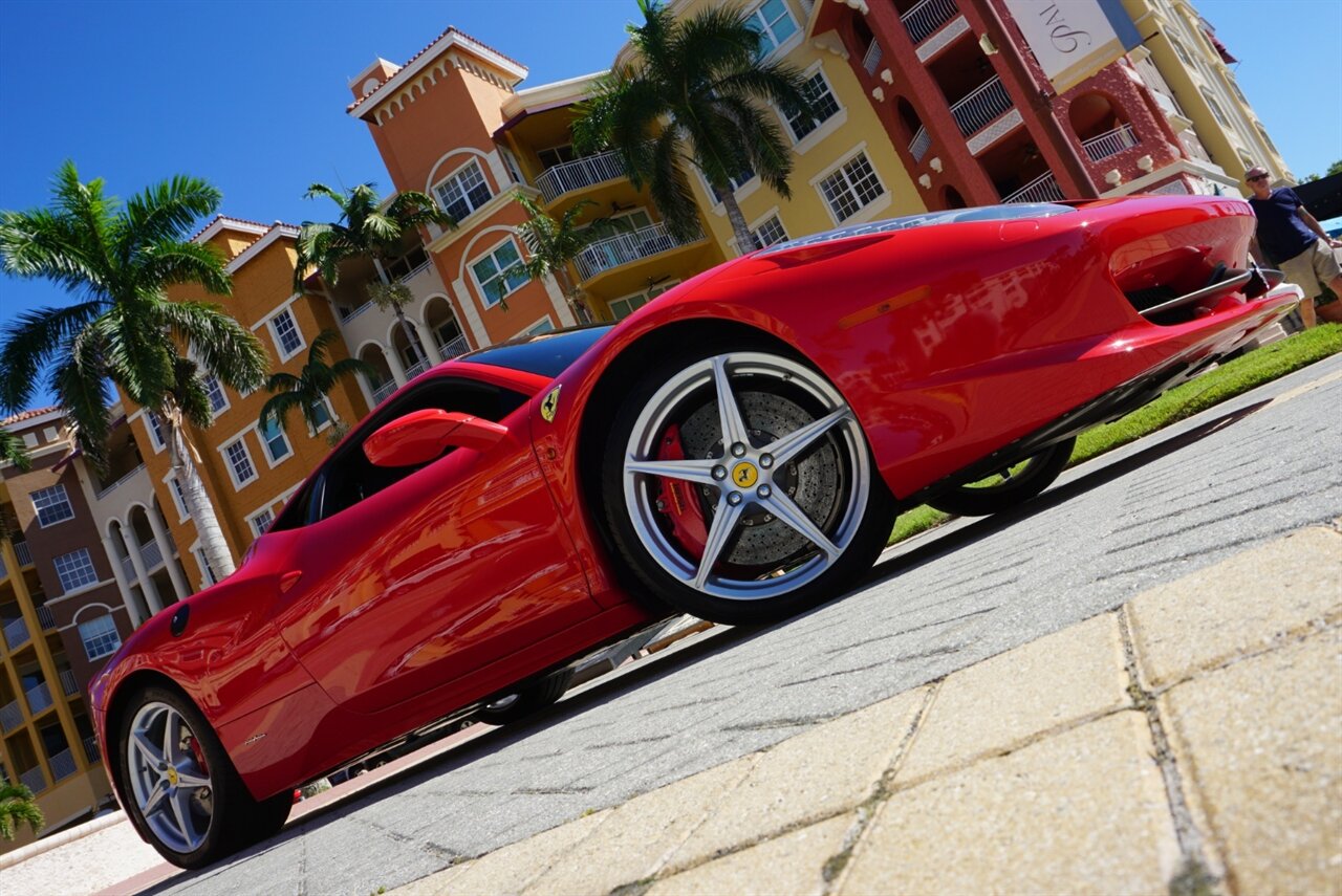 2013 Ferrari 458 Italia - Photo 33 - Naples, FL 34104