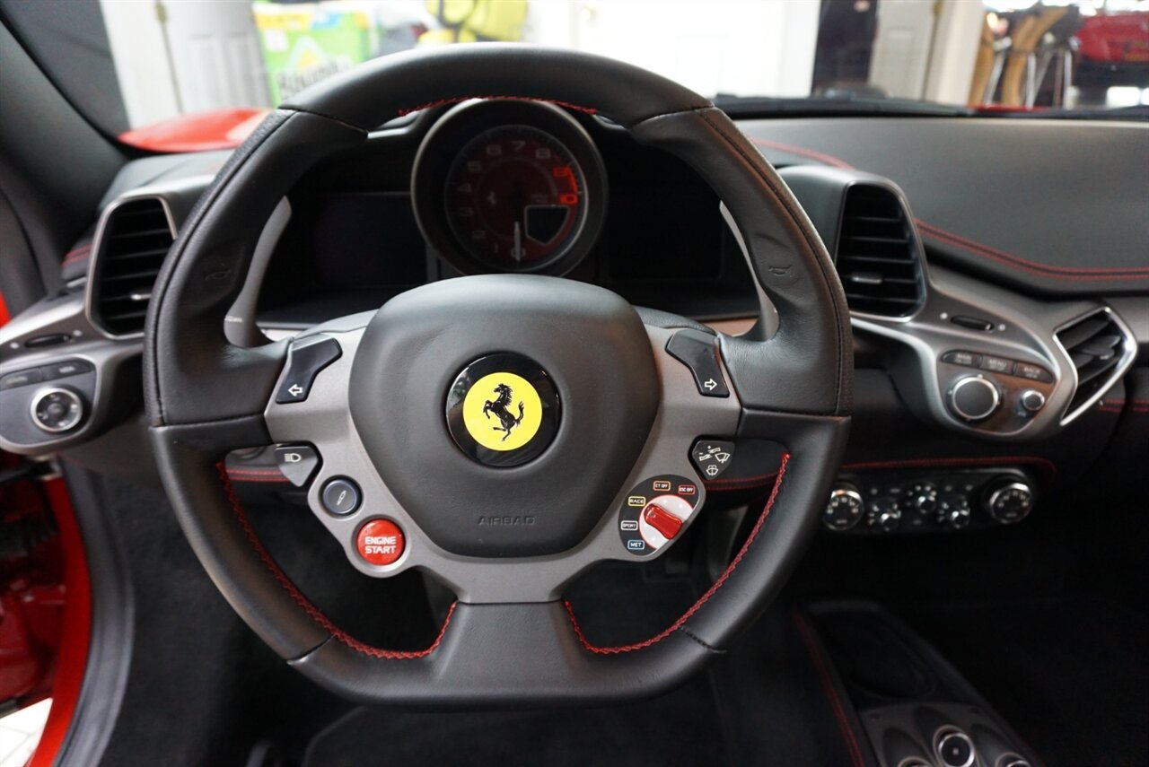 2013 Ferrari 458 Italia - Photo 12 - Naples, FL 34104
