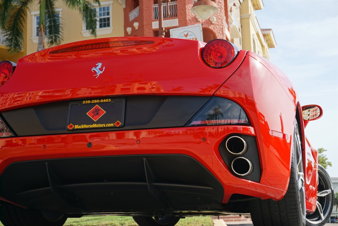 2014 Ferrari California   - Photo 45 - Naples, FL 34104