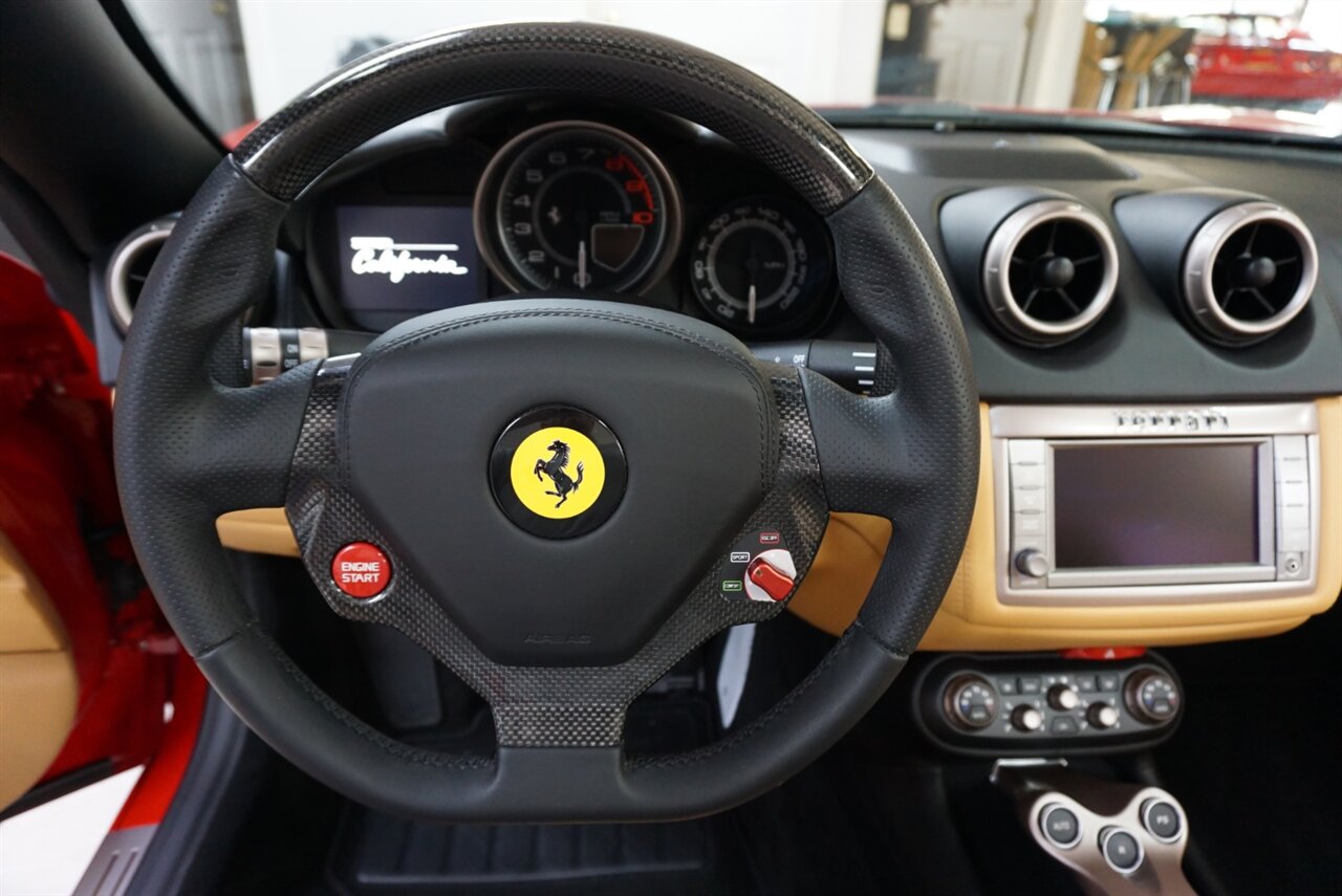 2014 Ferrari California   - Photo 14 - Naples, FL 34104