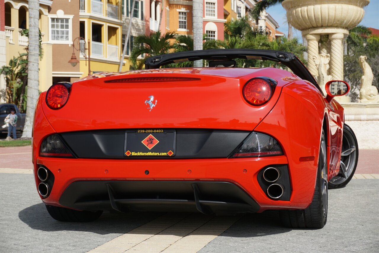 2014 Ferrari California   - Photo 49 - Naples, FL 34104