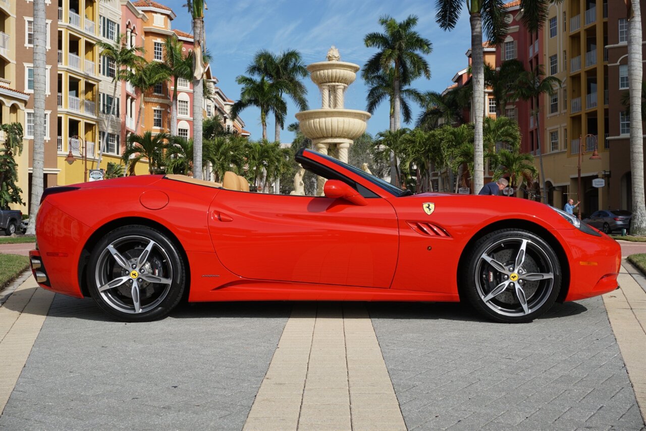 2014 Ferrari California   - Photo 30 - Naples, FL 34104