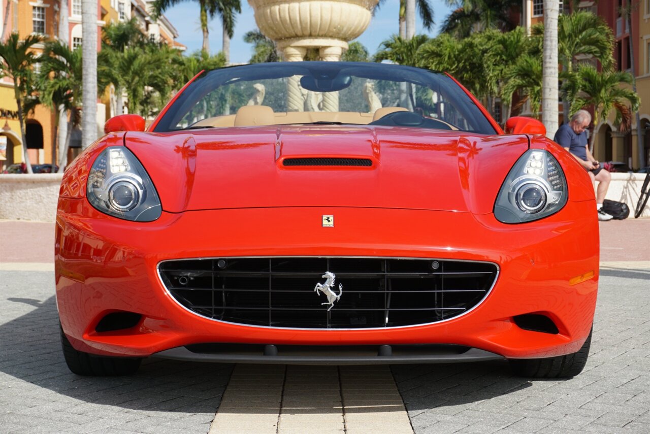 2014 Ferrari California   - Photo 9 - Naples, FL 34104