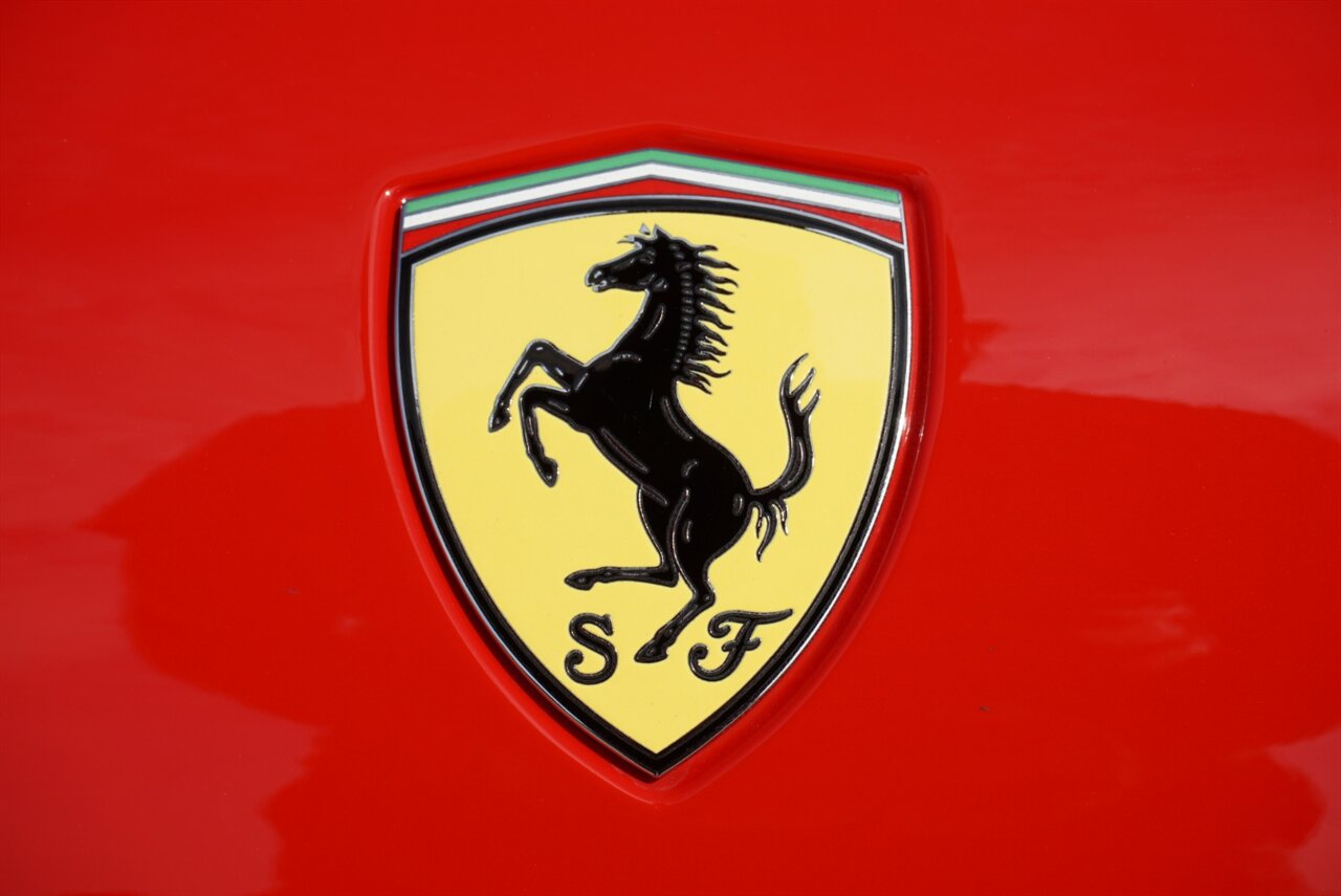 2014 Ferrari California   - Photo 35 - Naples, FL 34104