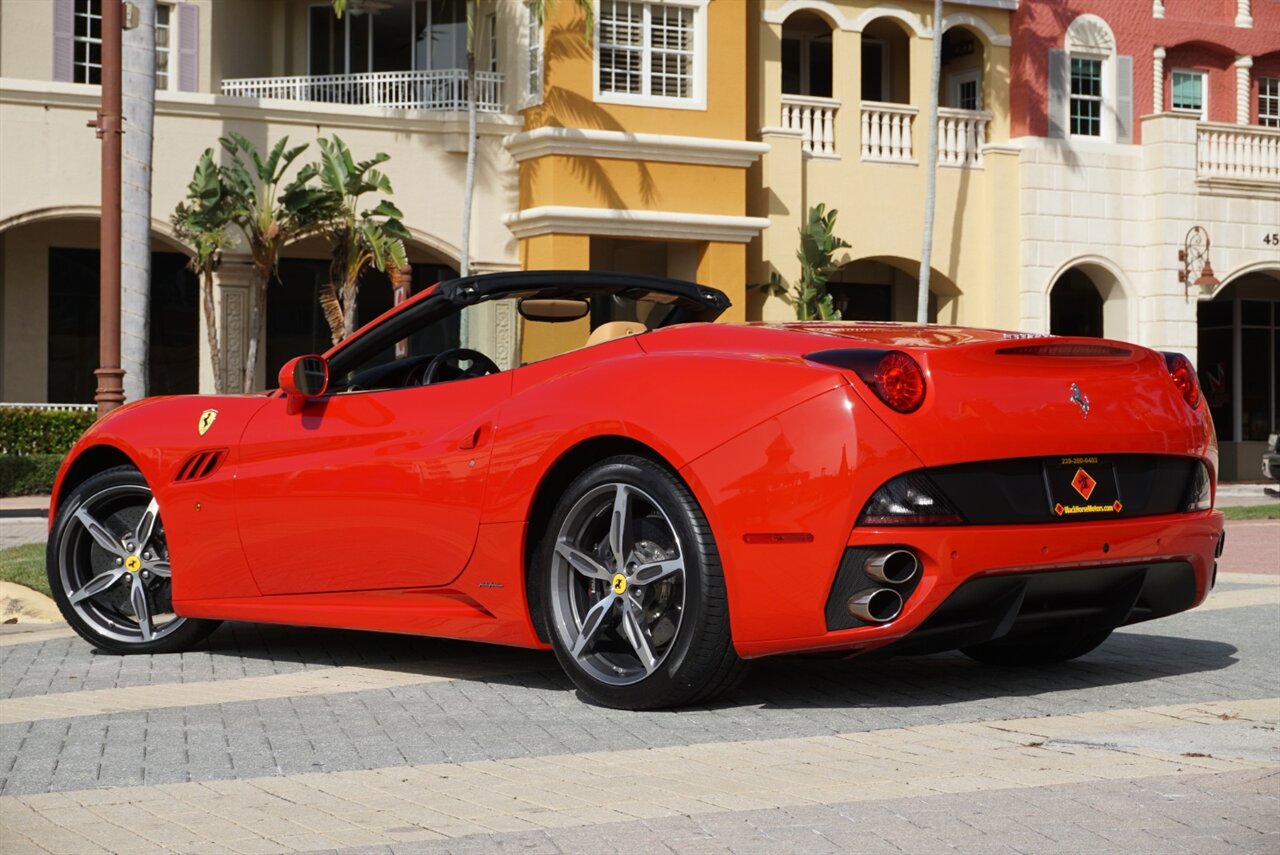 2014 Ferrari California   - Photo 40 - Naples, FL 34104