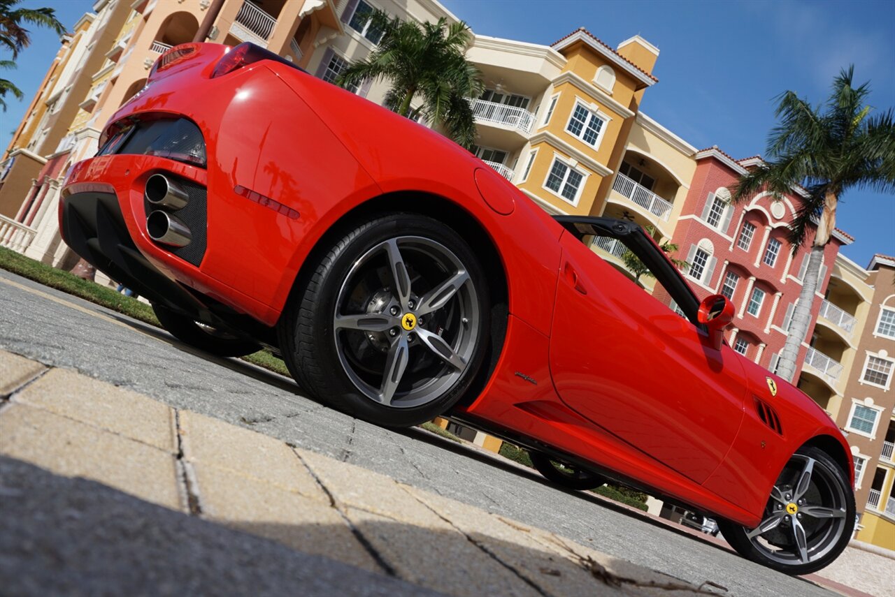 2014 Ferrari California   - Photo 59 - Naples, FL 34104