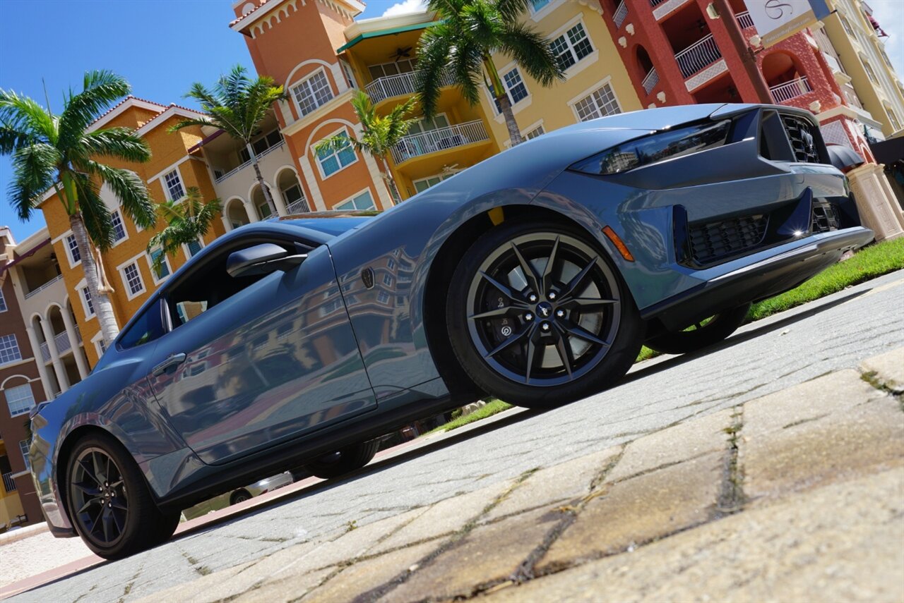 2024 Ford Mustang Dark Horse   - Photo 37 - Naples, FL 34104