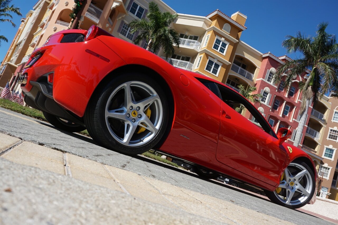 2010 Ferrari 458 Italia   - Photo 58 - Naples, FL 34104