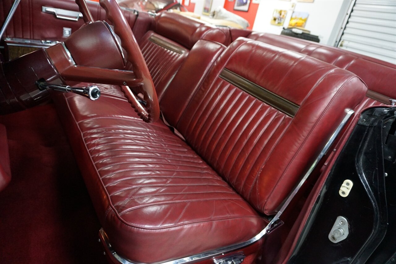 1967 Lincoln Continental Convertible   - Photo 11 - Naples, FL 34104