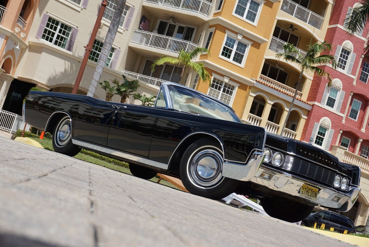 1967 Lincoln Continental Convertible   - Photo 69 - Naples, FL 34104