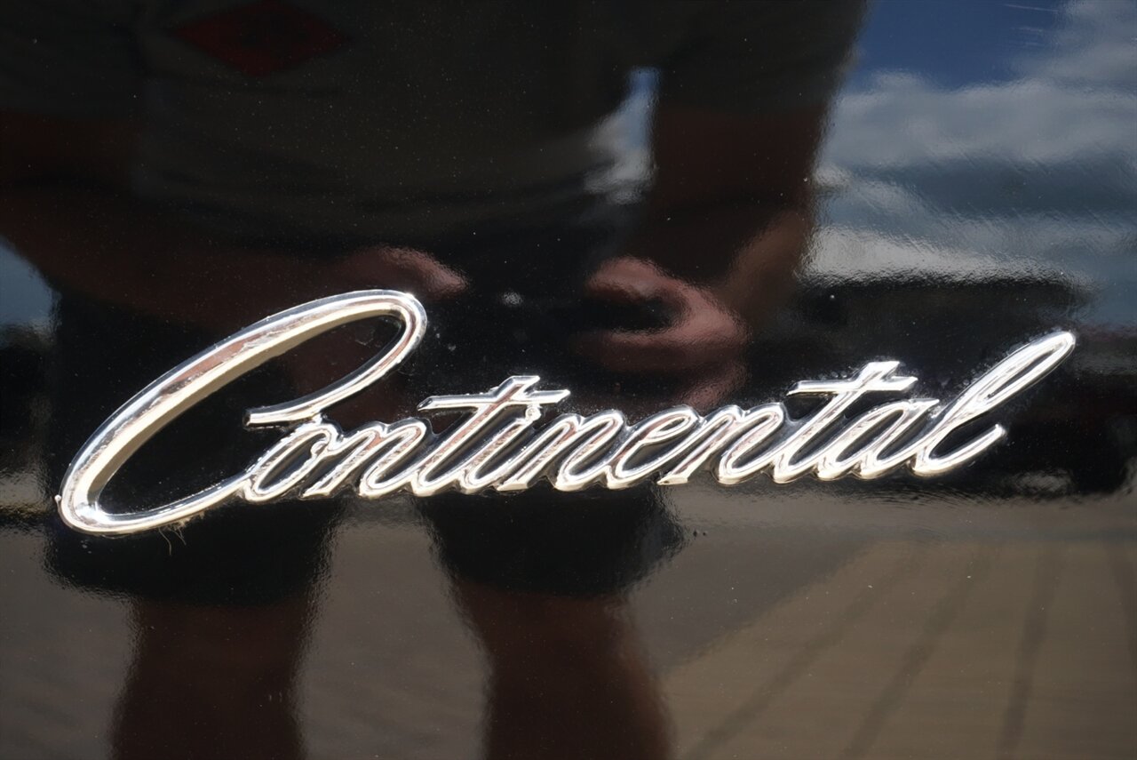 1967 Lincoln Continental Convertible   - Photo 40 - Naples, FL 34104