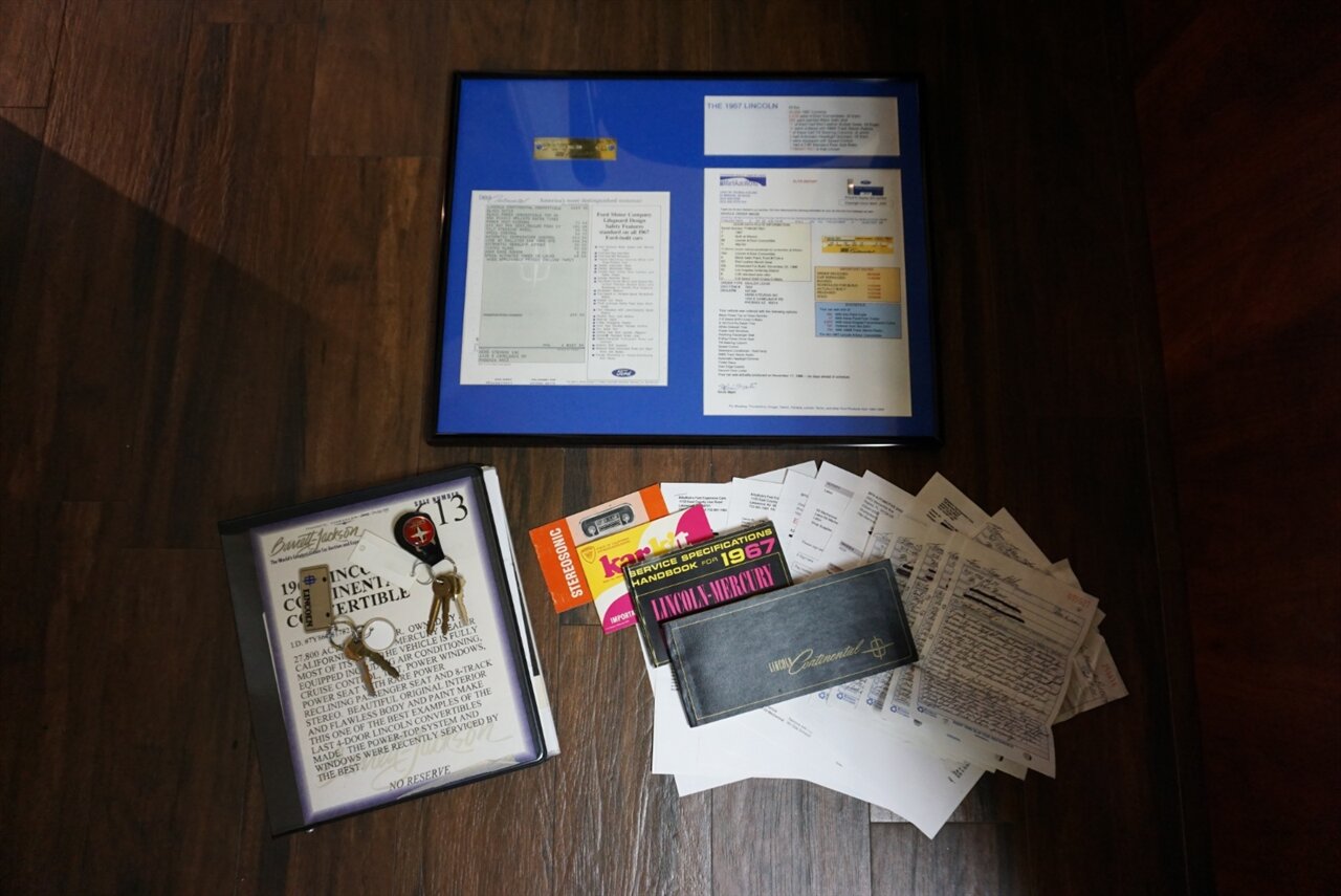 1967 Lincoln Continental Convertible   - Photo 23 - Naples, FL 34104