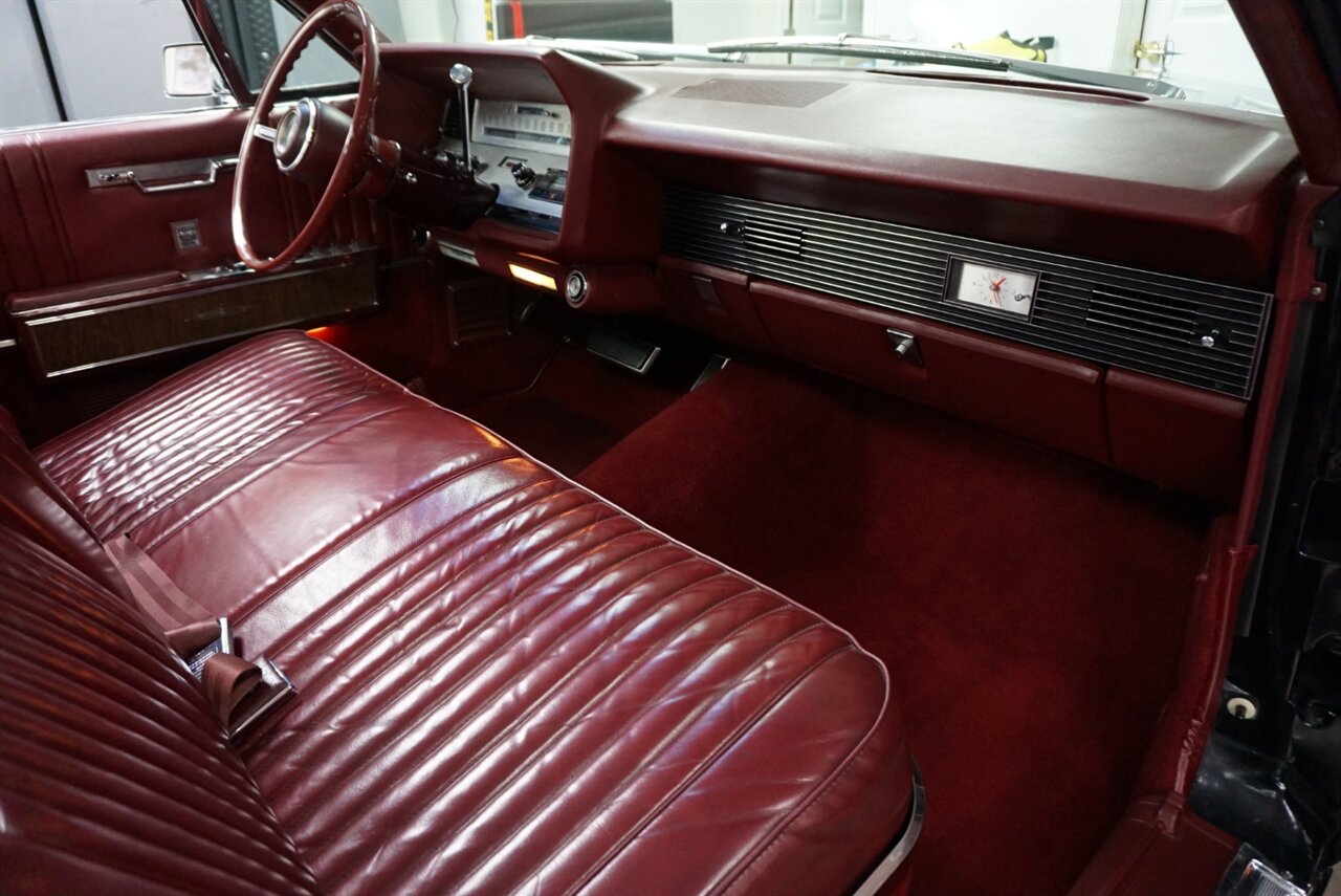 1967 Lincoln Continental Convertible   - Photo 17 - Naples, FL 34104